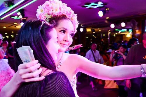 chinese国产人妖,探索中国变性文化与社会变迁 第2张 chinese国产人妖,探索中国变性文化与社会变迁 第2张